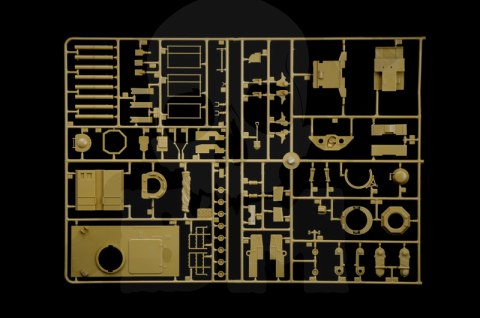 1:35 LAV-AT Light Armored Vehicle