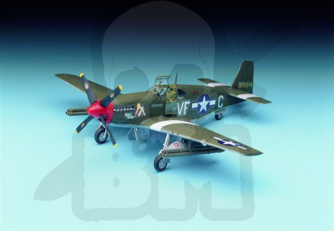 Academy 12464 P-51B Mustang 1:72