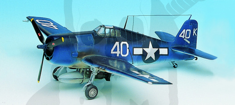 Academy 12481 F6F-5 Hellcat 1:72