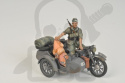 1:35 German motorcycle R-12 with sidecar and crew