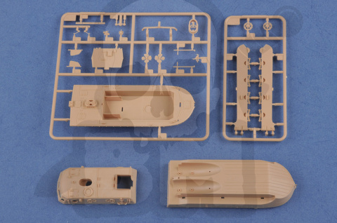 Hobby Boss 82918 German Land-Wasser-Schlepper (LWS) amphibious tractor Early production 1:72