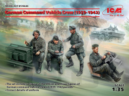 German Command Vehicle Crew (1939-1942) 4 figures 1:35