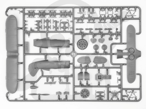 I-153 “Chaika” WWII Soviet Biplane Fighter 1:72