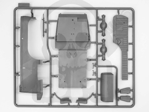 Typ G4 (1935 production) German Personnel Car 1:24