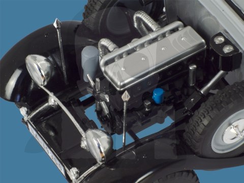 Typ G4 (1935 production) German Personnel Car 1:24