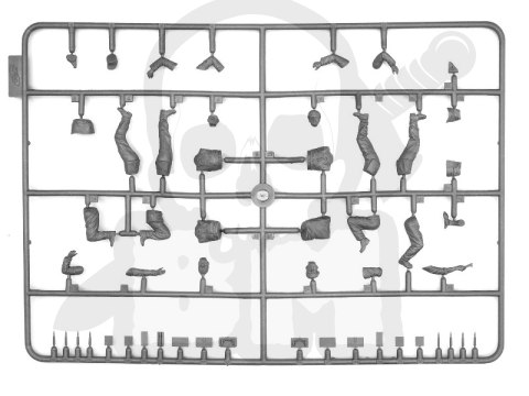 French Armoured Vehicle Crew (1940) 4 figures 1:35