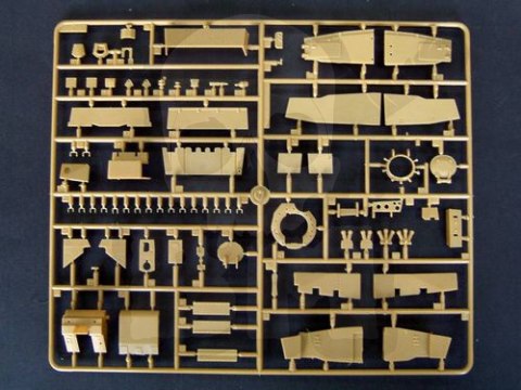 Trumpeter 00323 British Main Tank Challenger 2 MBT Iraq 2003 1:35