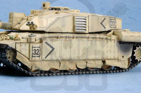Trumpeter 00323 British Main Tank Challenger 2 MBT Iraq 2003 1:35
