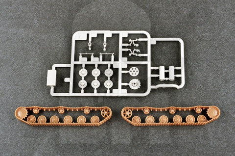 Trumpeter 07128 Ciężki czołg KV-122 1:72