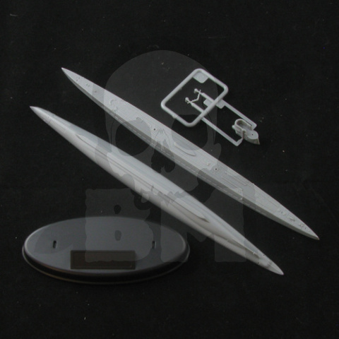 Bronco NB5009 Gererman Long Range Submarine Type U-IXB 1:350