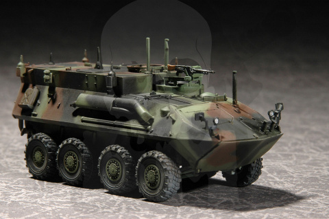 Trumpeter 07270 US LAV-C2 (Command & Control) 1:72