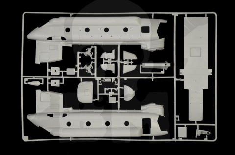 1:48 Cięzki śmigłowiec transportowy Chinook HC.2/CH-47F