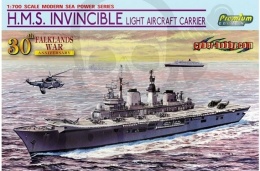 1:700 Lotniskowiec H.M.S. Invincible Light Aircraft Carrier Falklands War