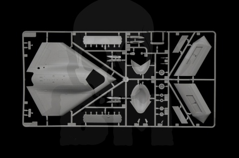 1:72 Dron - Northrop Grumman X-47B - bezzałogowy samolot bojowy