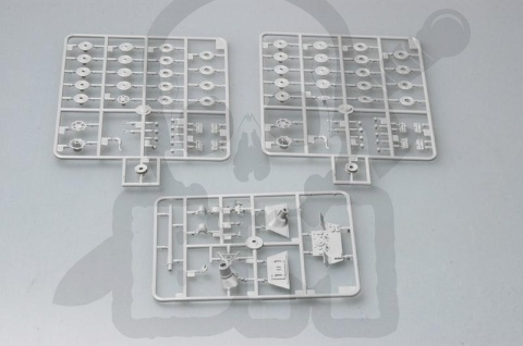 Trumpeter 07254 German Sd.kfz.186 Jagdtiger (Henschel production) 1:72