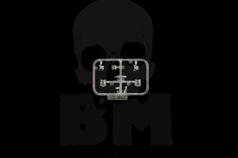 1:72 Model angielskiego myśliwca Spitfire Mk.V / Mk.IX Aces - pilot Zumbach