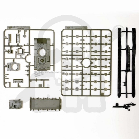 Forces of Valor 873003A Russian Heavy tank KV-2 Ukraine summer 1941