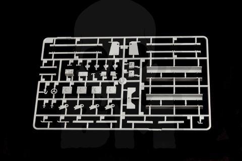 Trumpeter 01508 Panzertragerwagen z niemieckiego pociągu pancernego BP-42