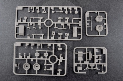 Trumpeter 01595 Transporter opancerzony BTR-80A APC 1:35