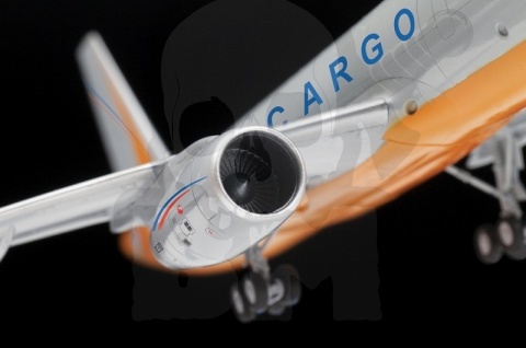 1:144 Cargo Airplane Tupolev TU-204-100C - samolot transportowy