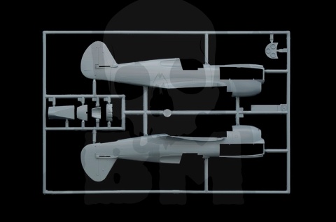 1:48 P-40 E/K Kittyhawk - model samolotu
