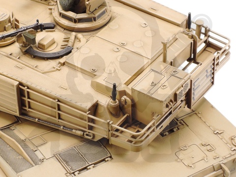 1:48 Tamiya 32592 U.S. Main Battle Tank M1A2 Abrams