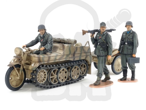 1:35 Tamiya 35377 German Sd.Kfz.2 Kettenkraftrad (Mid-Production)