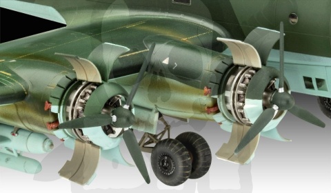 Revell 03777 Focke-Wulf Fw 200 C-5/C-8 1:72