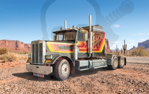Italeri 90785 Freightliner Aerodyne 1:24 model ciężarówki