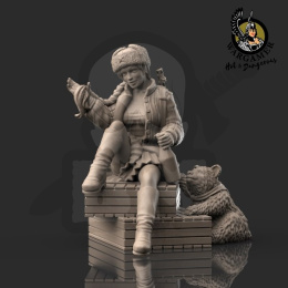 Marusha from the Red Army (28 mm)