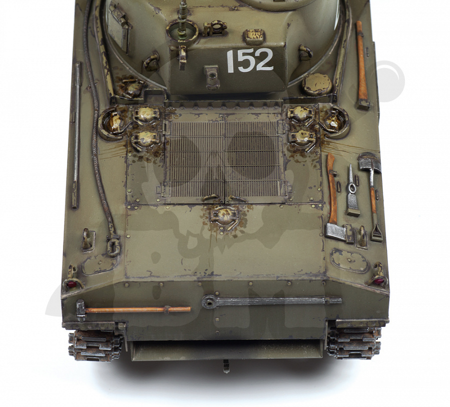 1:35 Medium tank M4A2 Sherman 75mm