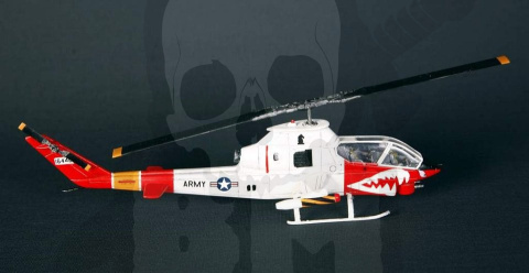 Mistercraft B-01 AH-1G Artic Cobra 1:72