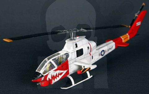 Mistercraft B-01 AH-1G Artic Cobra 1:72
